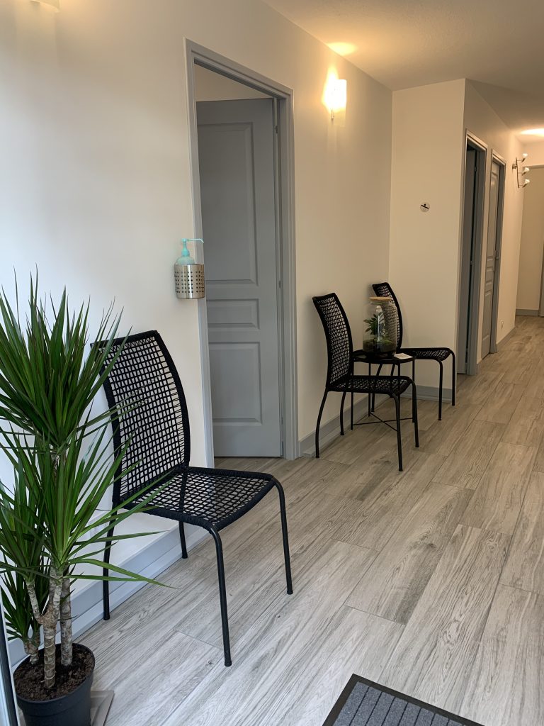 Salle d'attente cabinet de sages femmes Avignon